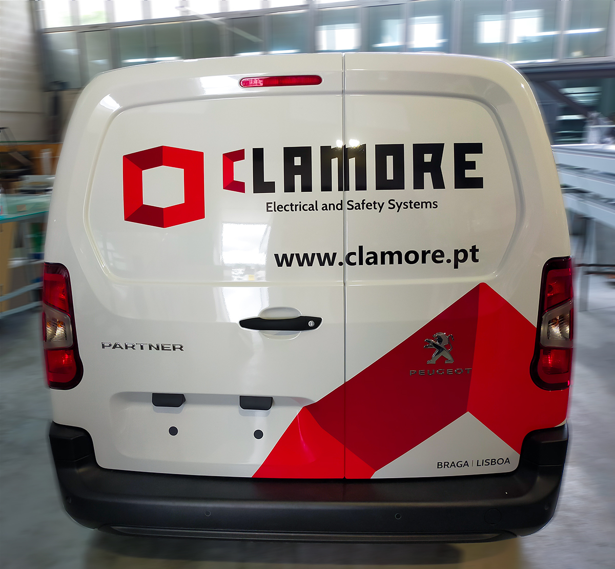 Clamore 01